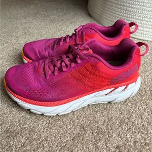 Women’s Hoka Clifton 6